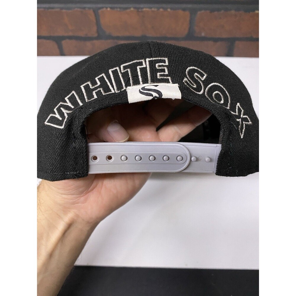 Chicago White Sox Hat Cap Mens SnapBack Black White Rear Spellout New Era 9Fifty - Picture 10 of 11